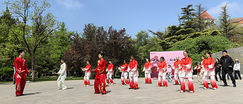 c35cdca0a03b4a50a6187a656a7980d3.jpg